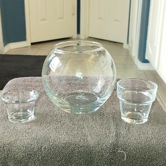 Glass votives/water planters 3 sizes. Total of 7.  Some used, some like new. - Picture 10 of 11